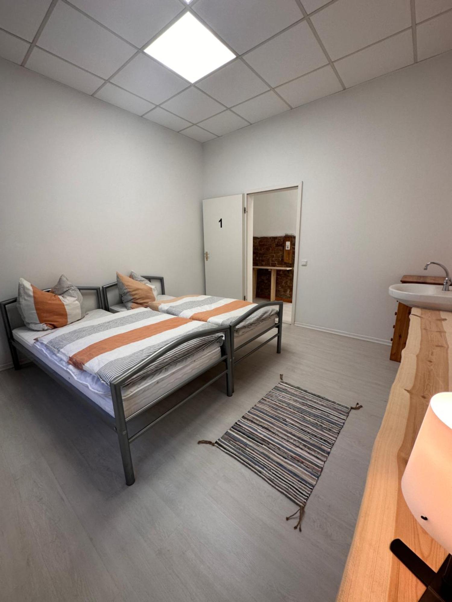 Zentrale Unterkunft Am See Apartment Buckow Exterior foto